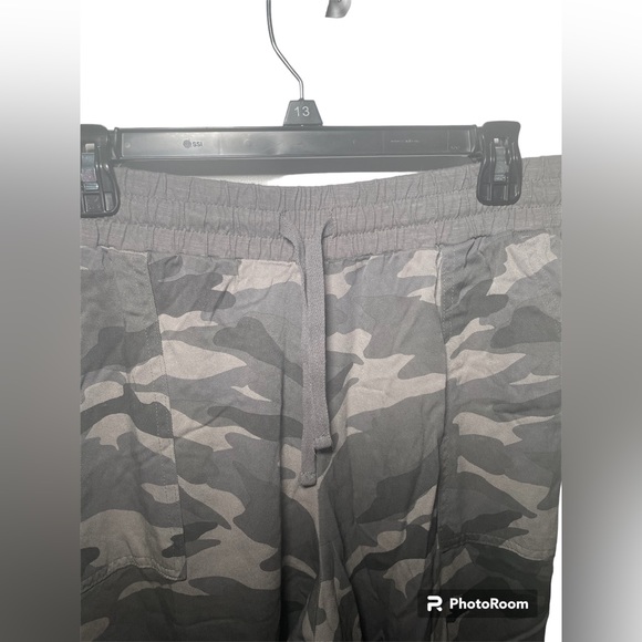 Splendid jogger Camo pants women’s XLARGE side pockets draw string - Picture 5 of 6